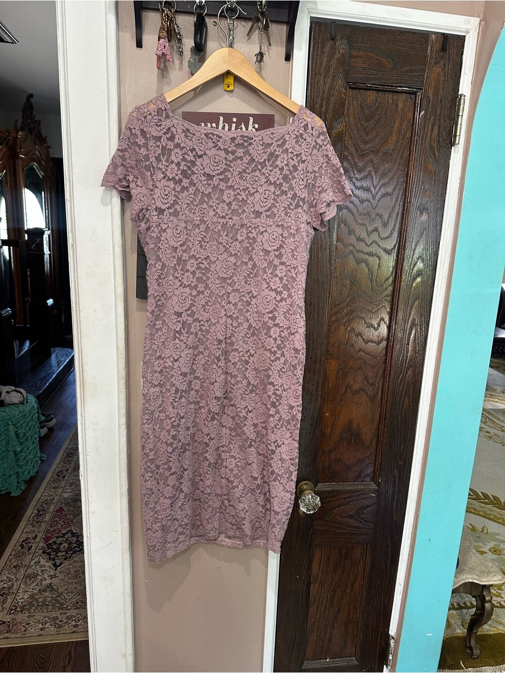 Onyx Nite Dusty Rose Lace Midi Dress with subtle shimmer - Picture 4 of 5